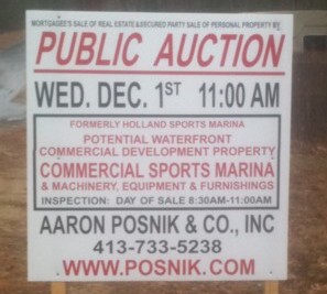 Auction-sign-at-Mashapaug-Road